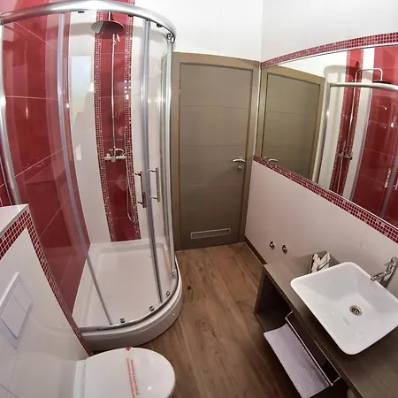 Отель Hotel Kljuc 4*