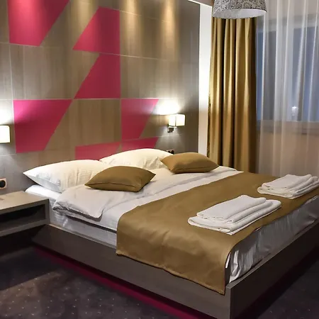 Hotel Kljuc Отель 4*